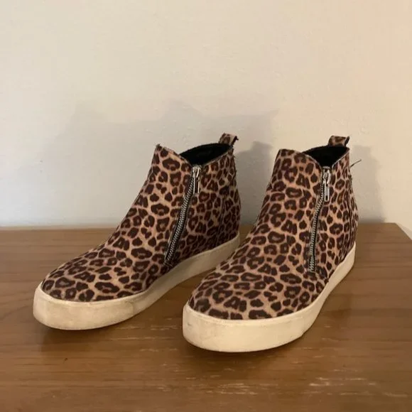 Soda Leopard print wedge platform Sz10 - Picture 1 of 3